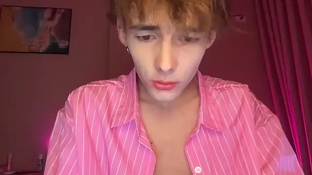 YourLuciusn Live XXX chat