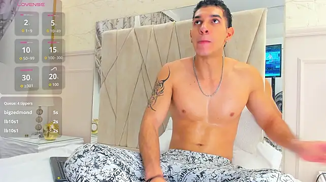 Chatroom XXX en direct de Adrien_Monteiro
