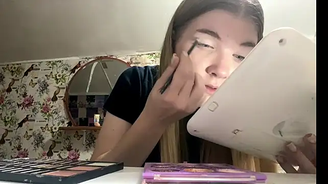 Chat +18 de VerdaGormly ao vivo