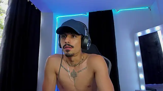 Lukeetaylorn Live XXX chat