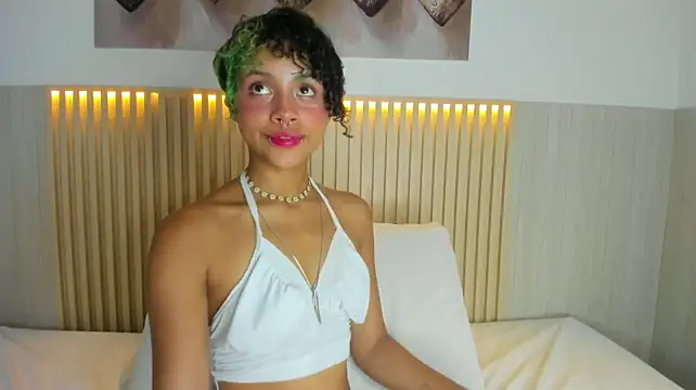 Chat +18 de selena_holt ao vivo