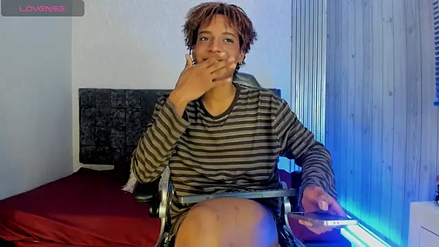 luccas_lowee élő XXX-chatje