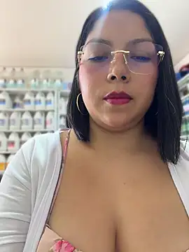 ISABELLA__LUNA: απευθείας συνομιλία ΧΧΧ