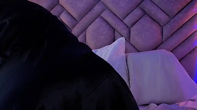 Milan_Corleone 라이브 XXX 채팅