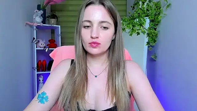 Mila-moon Adlı Modelin Canlı XXX Sohbeti