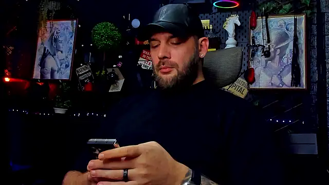XXX chat uživo modela LexHardy