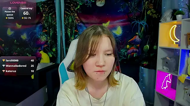 MillieMoor live XXX chat