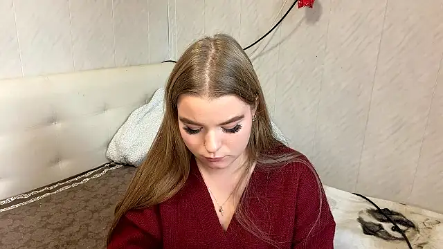 Chat +18 de LiviaSmelser ao vivo