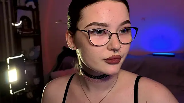 milliedoll Adlı Modelin Canlı XXX Sohbeti
