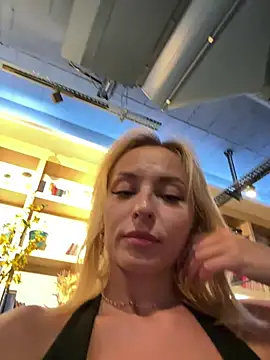 VikaBunny1's Live XXX Chat
