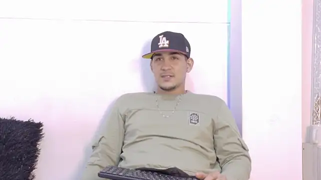 دردشة Massimo_11 الجنسية المباشرة