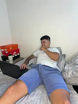 Christopher_stronggn Webbikameraesitys
