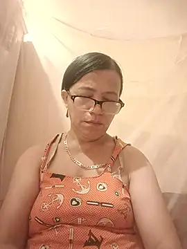 Chilly-wet's Live XXX Chat
