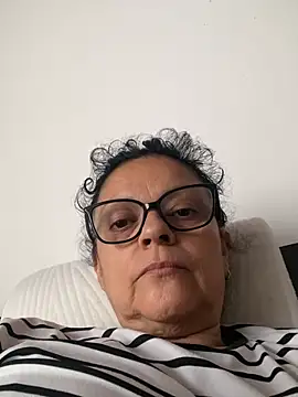 Chat +18 de Sharongirl07 ao vivo