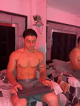 MR_MUSCLE live XXX chat