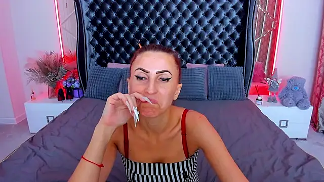 Chat XXX en directo de Rebecca_Diamond