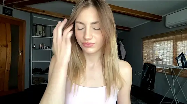 simmisweet Chat XXX live