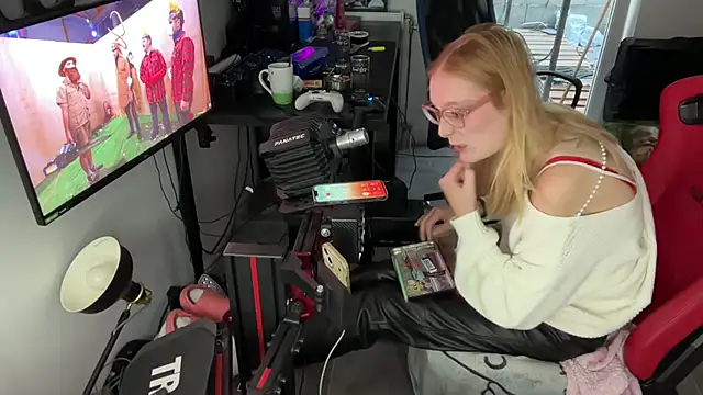 DouceMarine – Naživo XXX chat