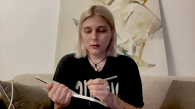 צ'אט XXX בשידור חי של Ella_Bloom