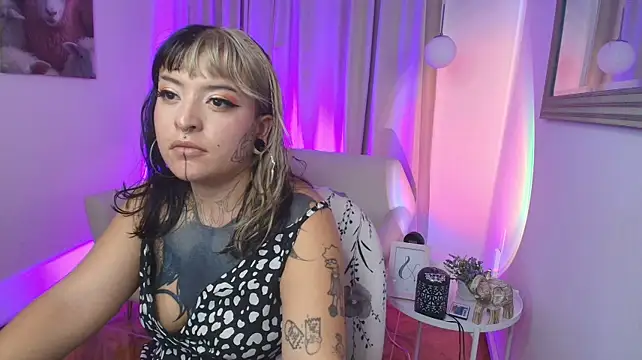 lena_w_ Chat XXX in diretta