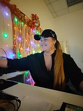 Živý XXX chat Juicy_PeachLux