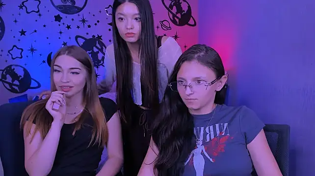 Онлайн чат XXX caroline_honeyy