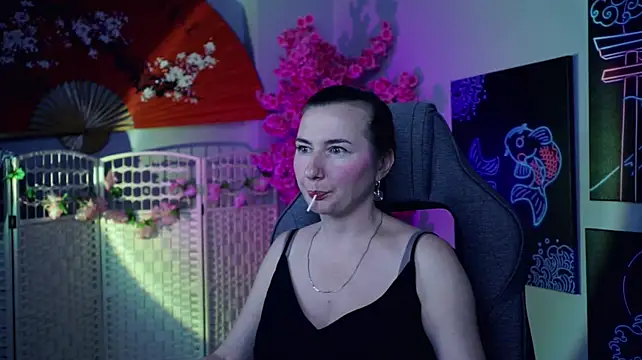 Chatroom XXX en direct de Golden_Dragon