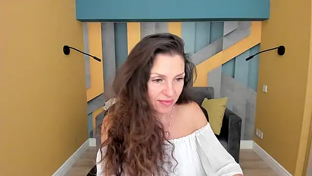 Chat +18 de EllaLong ao vivo