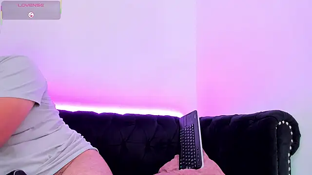 Axel_grey_: онлайн-секс-чат