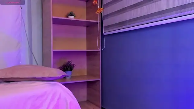 Catalinaa01's Live XXX Chat