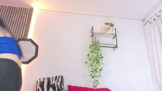 Scarlet_Hiit Chat XXX live
