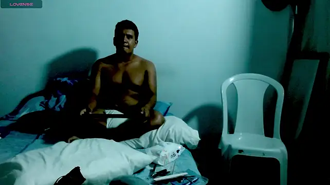Chat +18 de Joseph_bigcock ao vivo