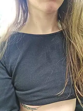 EmilieEdelana's Live XXX Chat