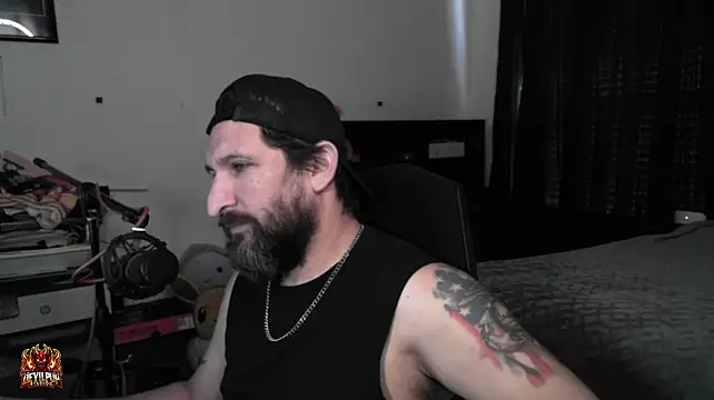 DevilPup75_ XXX чат на живо
