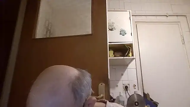 mariusica1@xh Chat XXX live