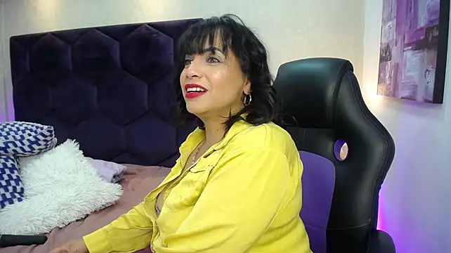 GochitaWild Adlı Modelin Canlı XXX Sohbeti