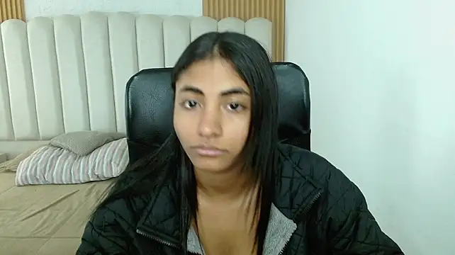 shaneelle লাইভ XXX চ্যাট