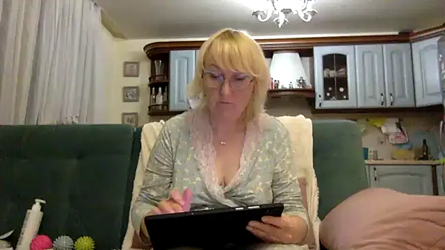 Zeyona's Live XXX Chat