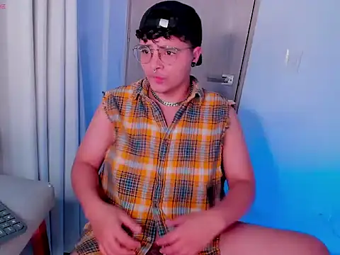 Yossef_ftm's Live XXX Chat