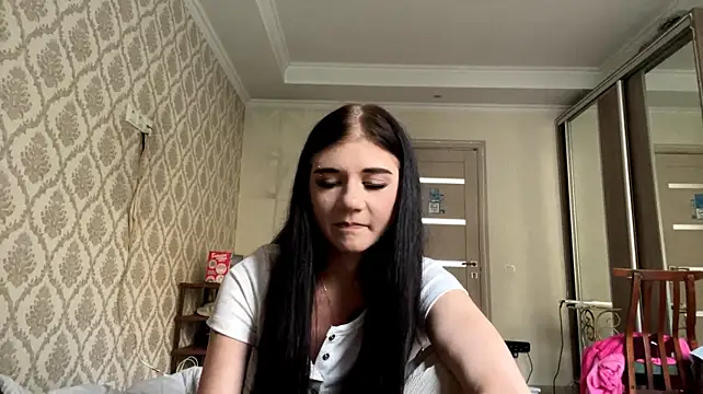 CharaGornto Chat XXX live