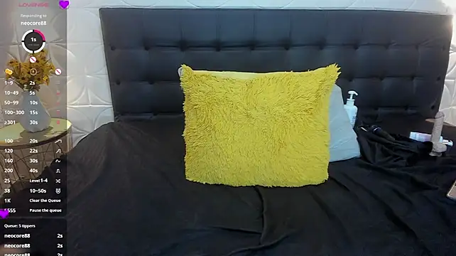 sahiira's Live XXX Chat