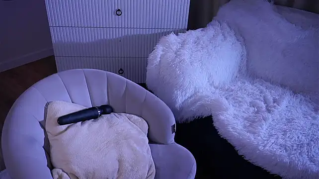 Živý XXX chat NelleMihalko