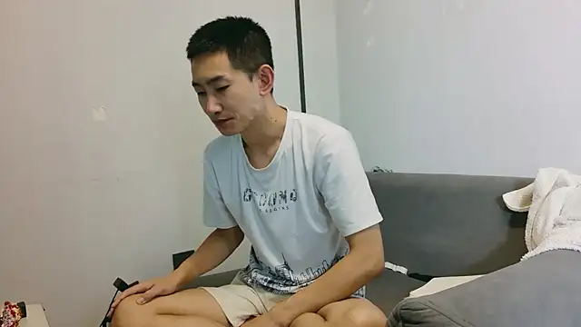 duzitengqq Show in webcam