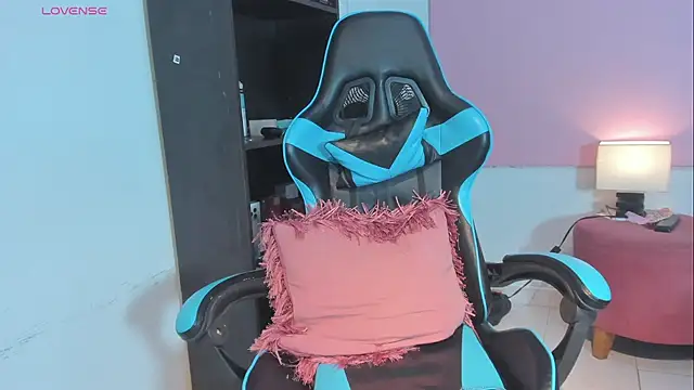 _maria_foxx_'s Live XXX Chat