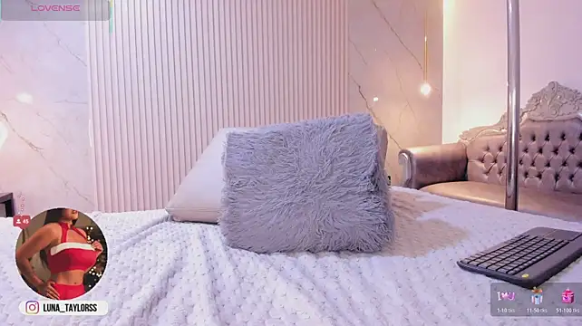 luna_taylorss 라이브 XXX 채팅