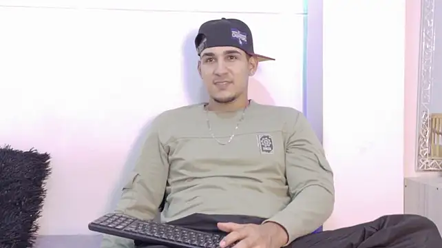 Massimo_11's Live XXX Chat
