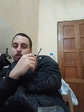 matvaz21cm's Live XXX Chat