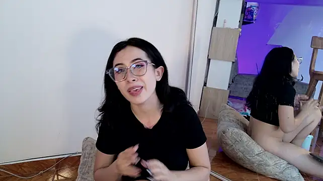Vi_anayaa Chat XXX in diretta