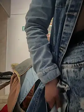 แชท XXX สดของ Outdoors-Mia_Khalifa