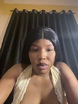 Horny_sexyiris Adlı Modelin Canlı XXX Sohbeti